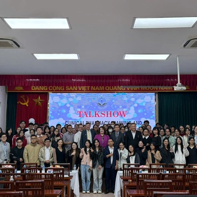 BUỔI TOẠ ĐÀM “ĐÀO TẠO DƯỢC LÂM SÀNG VÀ THỰC HÀNH DƯỢC TẠI HOA KỲ VÀ THÁI LAN”